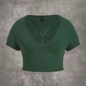 Romwe Size 4xl Green Pop Punk Ring Detail Crop Top